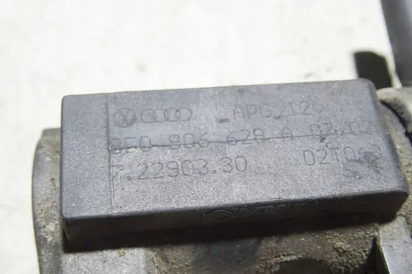 Válvula eletromagnética AUDI A4 1.9L diesel 2003 OEM image 3