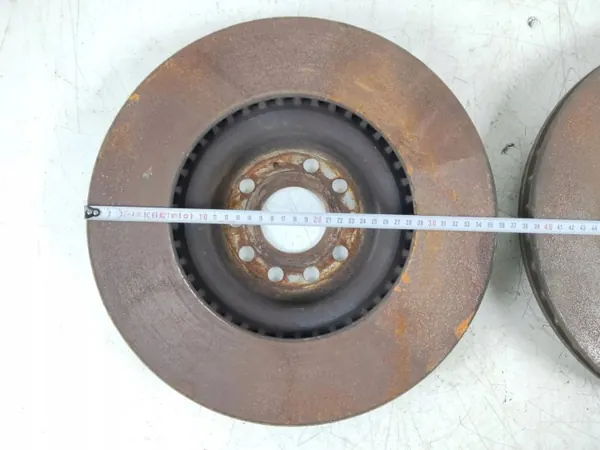 Disque de frein avant OEM RZV65252 pour Volkswagen ID.4 image 5
