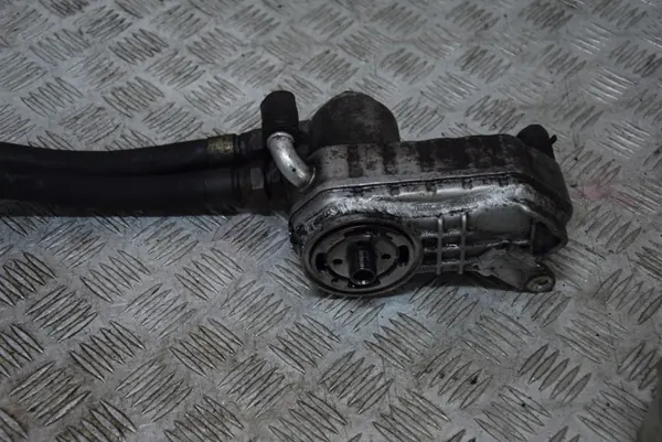 Jeep Cherokee KJ Öljynsuodatinpohja OEM 98066 image 5