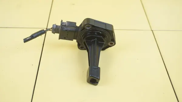 Capteur de niveau d'huile pour Volvo C30 C70 V50 S40 2.0 D4 image 2