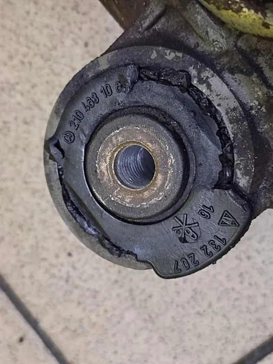 Mercedes-Benz Styrning A2104611101 image 10