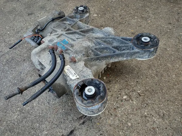 Diferencial trasero Haldex VW Tiguan 2.0TDI OEM 0AY525010D image 3