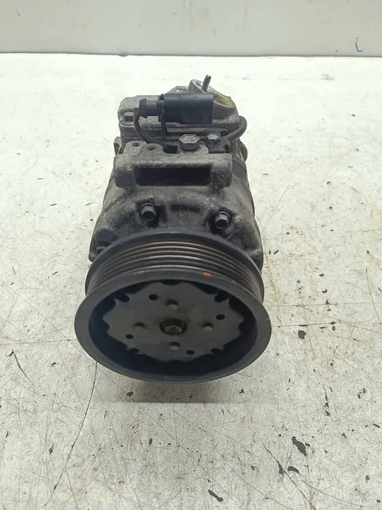 Compressore A/C Volkswagen OE 7P0820803M image 3