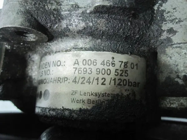 Mercedes-Benz servostyrpump OEM A0064667801 image 9