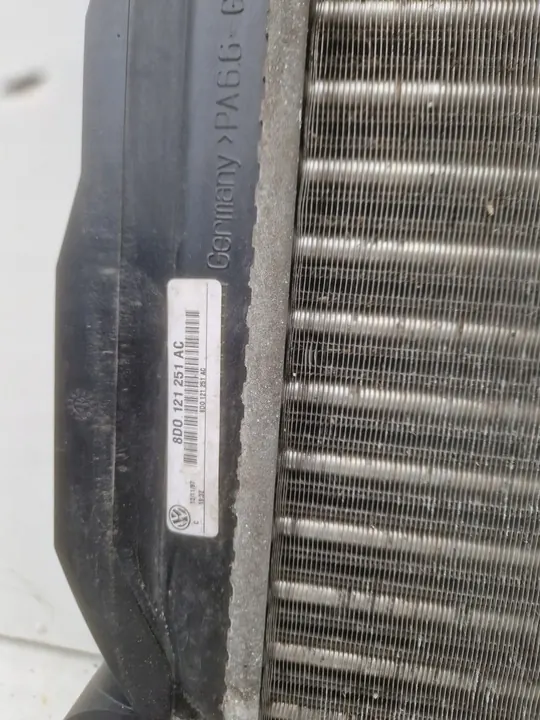 VW PASSAT B5 Radiador de agua 8D0121251AC image 4