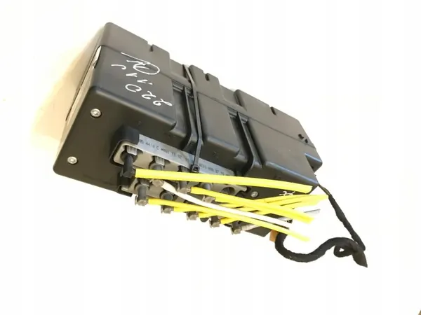 Mercedes W220 centrale vergrendelpomp OEM 0132006361 image 4