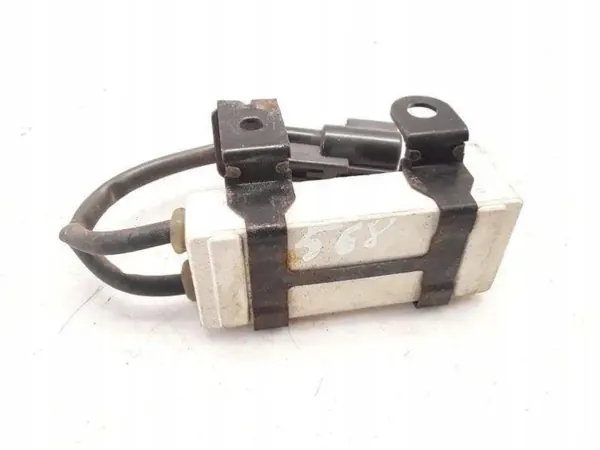 Relais de ventilateur radiateur Toyota OEM 2468102851 Yaris Verso image 3