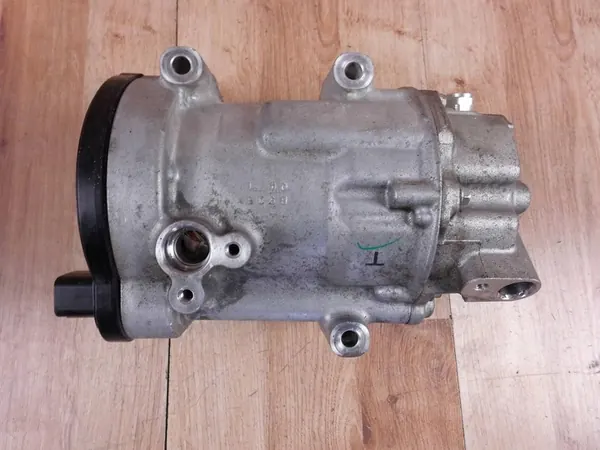 TOYOTA RAV4 V 19- Compressore Aria Condizionata image 2