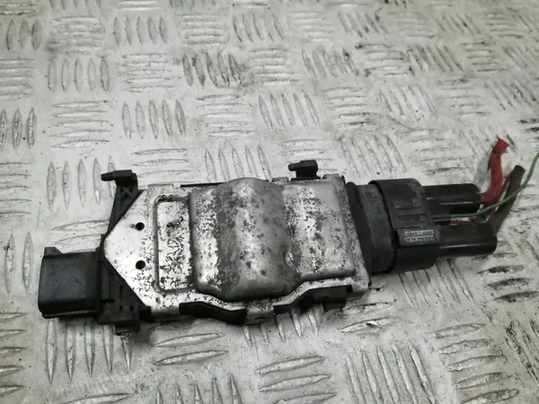 Mercedes-Benz GLA W156 2015 Tuulettimen Ohjausmoduuli 1137328648 image 2