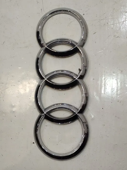 Emblema do porta-malas Audi A4 B9 Sedan 8W5853742 image 1