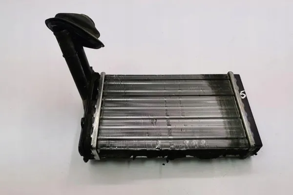 Verwarmingsradiator VW PASSAT B7 ALLTRACK 1.9L diesel OEM 8D1819031A image 3