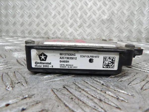 Module angle mort Jeep OE OEM 68137930AG image 2
