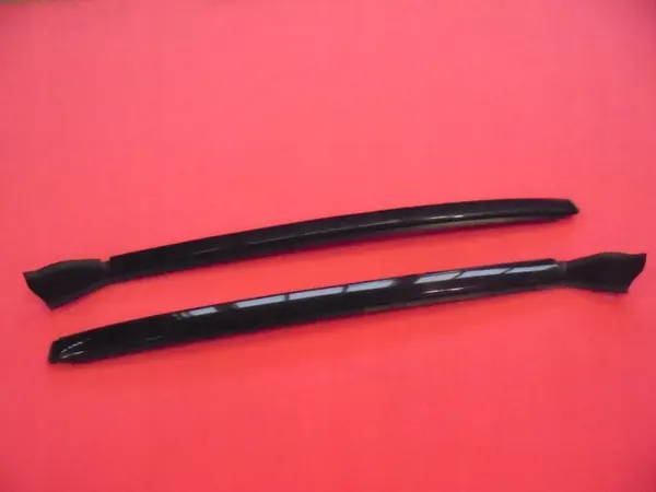 Mercedes GLK A204 etuikkunan tiiviste OEM A2046904362 image 2