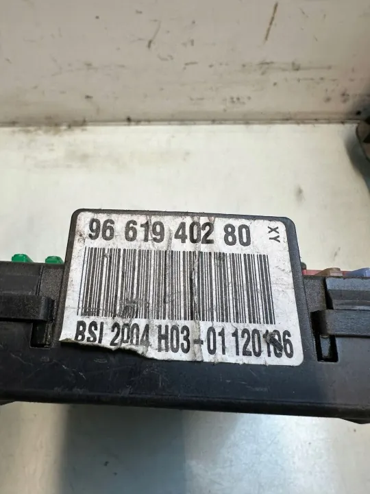 Peugeot 307 BSI-Modul Sicherungskasten OEM 9661940280 image 5