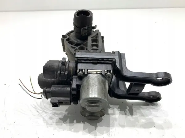 Válvula de água OEM 4F1959617A Audi A6 C6 3.0 image 2