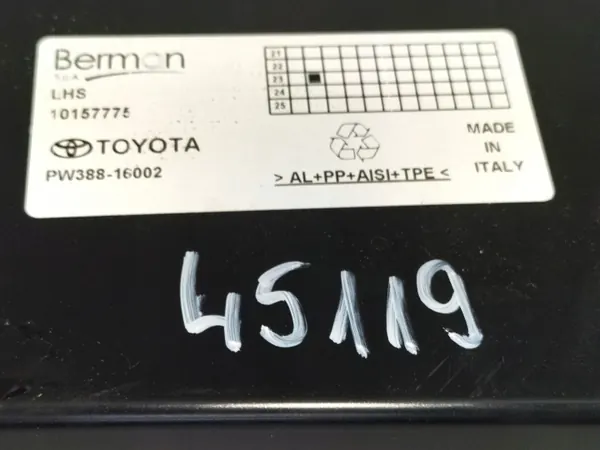 OEM PW388-16002 Estribo esquerdo Toyota RAV4 image 5