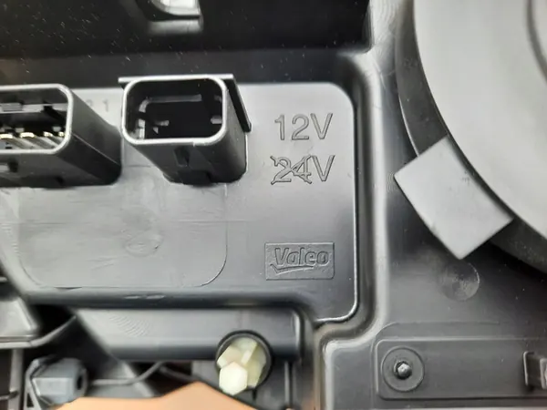 Vasen Ajovalot Renault Laguna III OEM 260600074R image 4