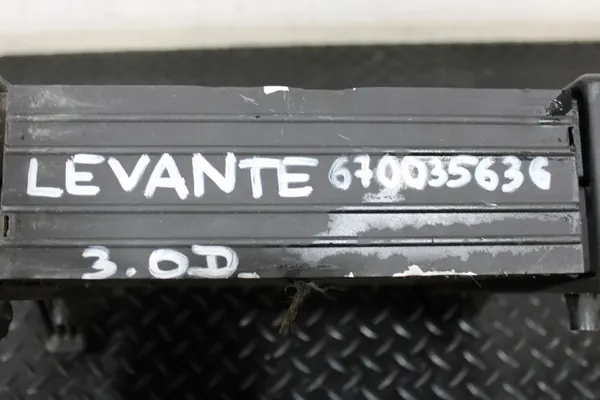 Radiador Intercooler Maserati Levante M161 670035636 image 3