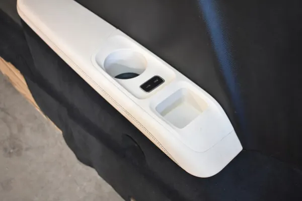 Moldurón Lateral Izquierdo OEM A1676900506 Mercedes GLS image 3
