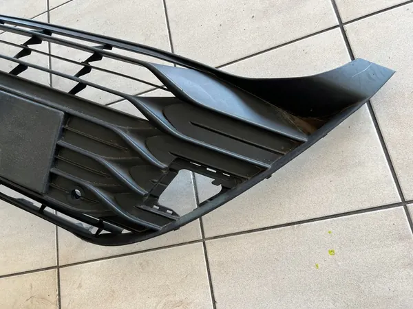 Griglia paraurti anteriore TOYOTA YARIS H/B XP150 2017 - 2020 OEM image 6