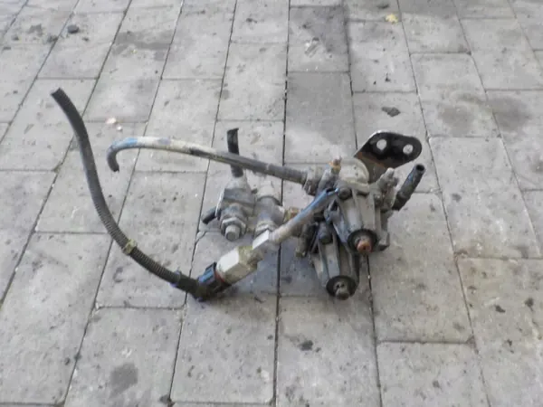 Válvula de retención MAN OEM 5232820270 para TGA 18.30 image 3