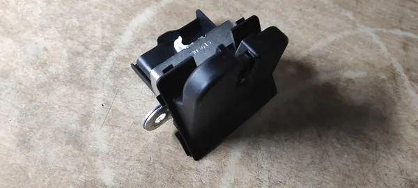 SEAT LEON 2 II LIFT 09-12 Bagagelås 1P0827505D image 6