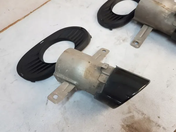 Conjunto de Ponteiras de Escape AMG Mercedes A-Class W177 A35 image 2