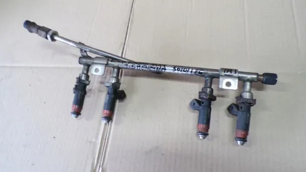 Lada Kalina 1.6B ruiskutusputki OEM 1118114401001 image 2
