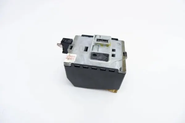 Verrou de colonne de direction OEM 8200020613B Renault image 2