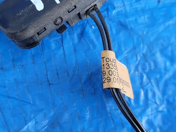 OPEL Meriva B Takaluukun Mikroswitch 13359894 image 9