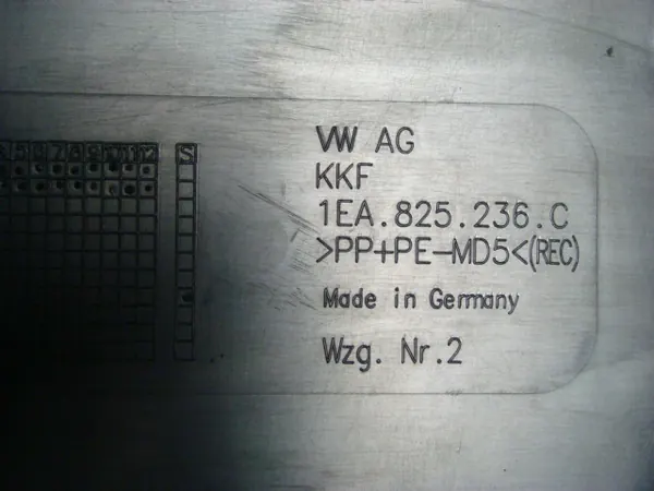 Cubierta inferior OEM 5E0501247A para Skoda Octavia III image 3