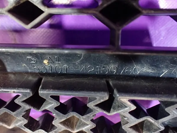 TOYOTA RAV 4 III XA30 Grill Emblem 53101-42150 image 5