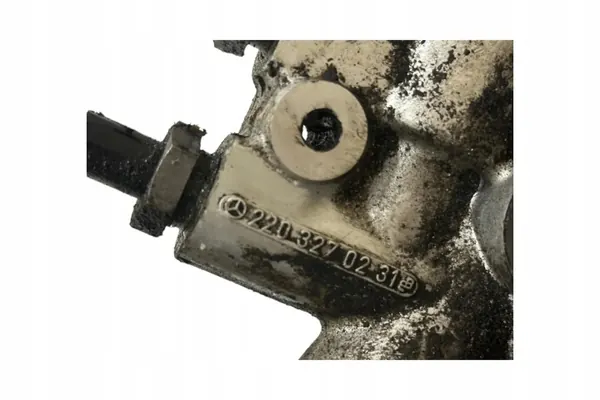 Bomba hidráulica Mercedes-Benz OEM 2203270231 Usada image 7