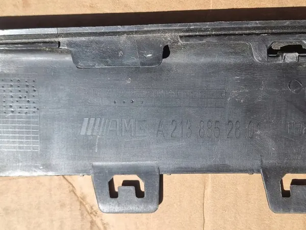 Copertura paraurti posteriore destra Mercedes Benz E W213 A2138852801 image 3
