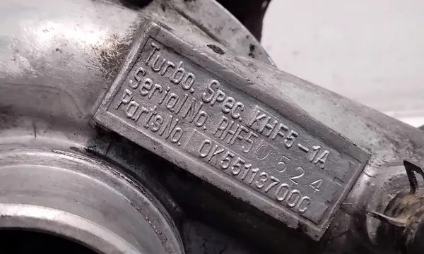 KIA Carnival 2000 Turbocompresor OEM 0K55113700C image 3