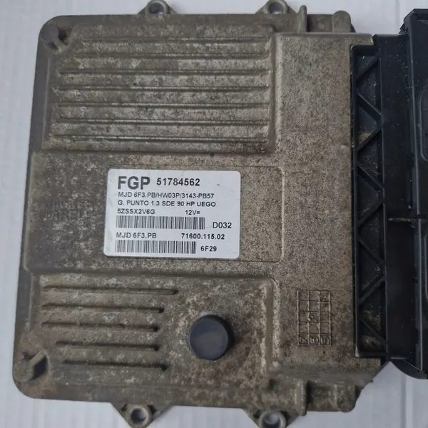 Unité de contrôle moteur Fiat Grande Punto 1.3JTD image 2