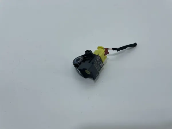 Sensor de impacto OEM 4N0959651D - Usado image 5