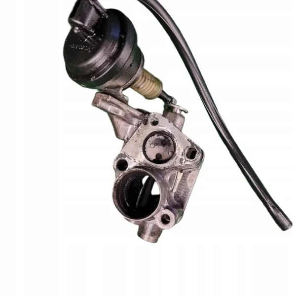 Soupape EGR Mercedes OEM A6421401263 Occasion image 2