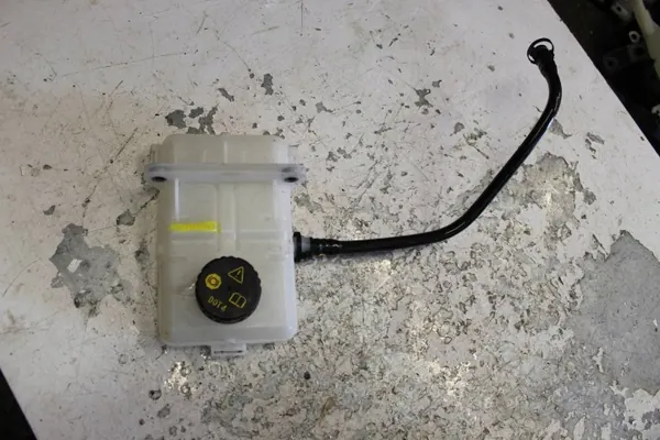 Remvloeistofreservoir OEM A4204300200 Mercedes Citan II image 2