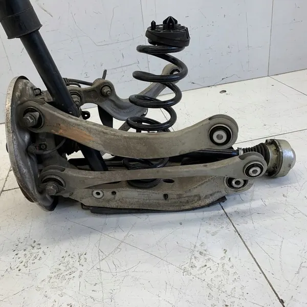 Assemblaggio sospensione posteriore destra Audi A6 C8 4K QUATTRO image 4