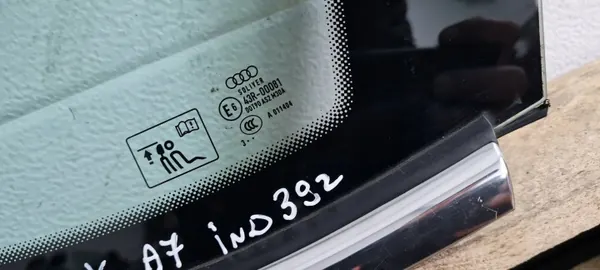 Audi A7 S7 takalasit OEM 4G8845300C - Oikea puoli image 5