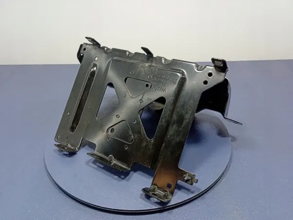 Cubierta de montaje cargador OEM 1EA971796H Skoda image 7