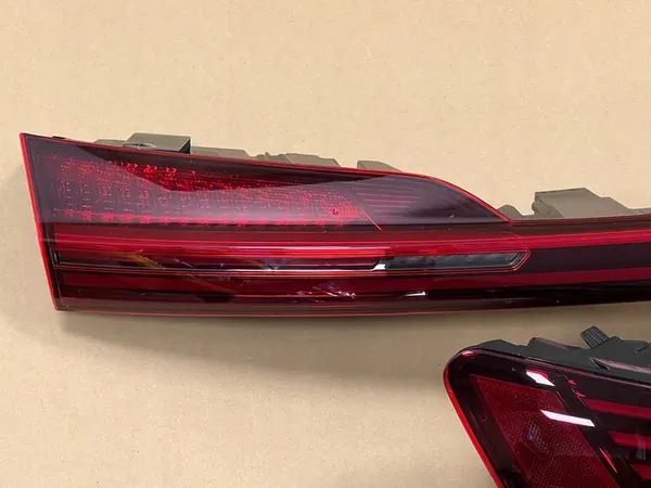AUDI Q8 E-TRON 55 Luces Traseras LED 4KE945095F image 4