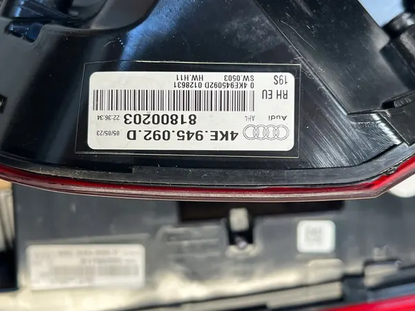 AUDI Q8 E-TRON 55 Luces Traseras LED 4KE945095F image 8