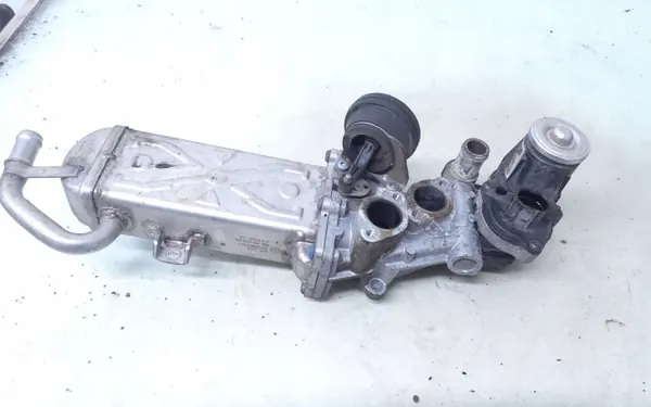 Refroidisseur EGR d'occasion OEM 03L131512DQ VW Golf image 5