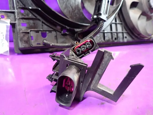 VW GOLF IV 97-06 1.6 Kylarrubrik 1J0121207T image 4