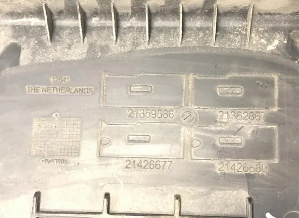 OEM 21362867 Volvo Couvercle de boîte batterie - Occasion image 5