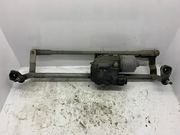 Etupyyhkijän mekanismi VW Golf VI 2.0TDI 5K1955023 image 2