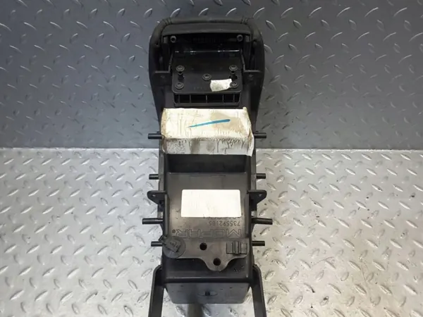 Reposabrazos consola Lexus IS 220D-250-350 OEM 735592185 image 7