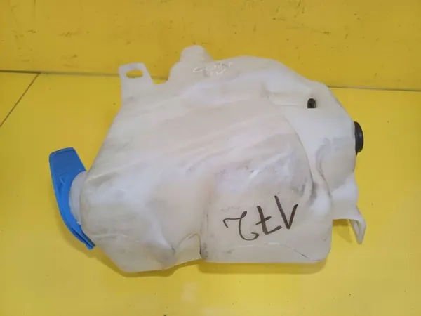 Pyyhkijän nesteen säiliö VW Golf IV image 5